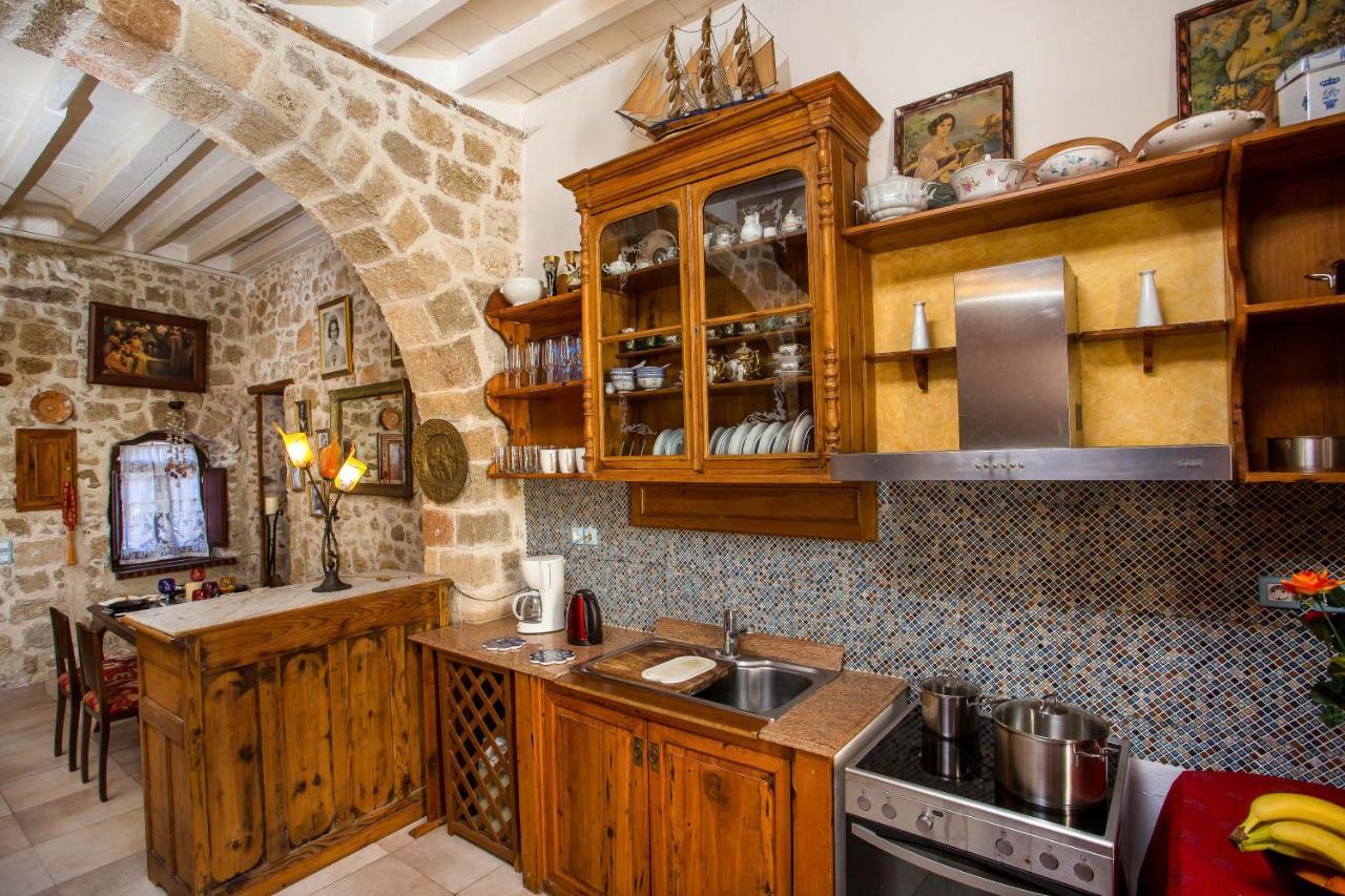 Casa Di Alejandro Villa Rhodes City ภายนอก รูปภาพ